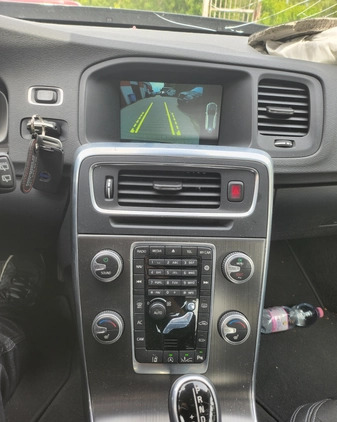 Volvo V60 cena 24800 przebieg: 166000, rok produkcji 2015 z Siedlce małe 67